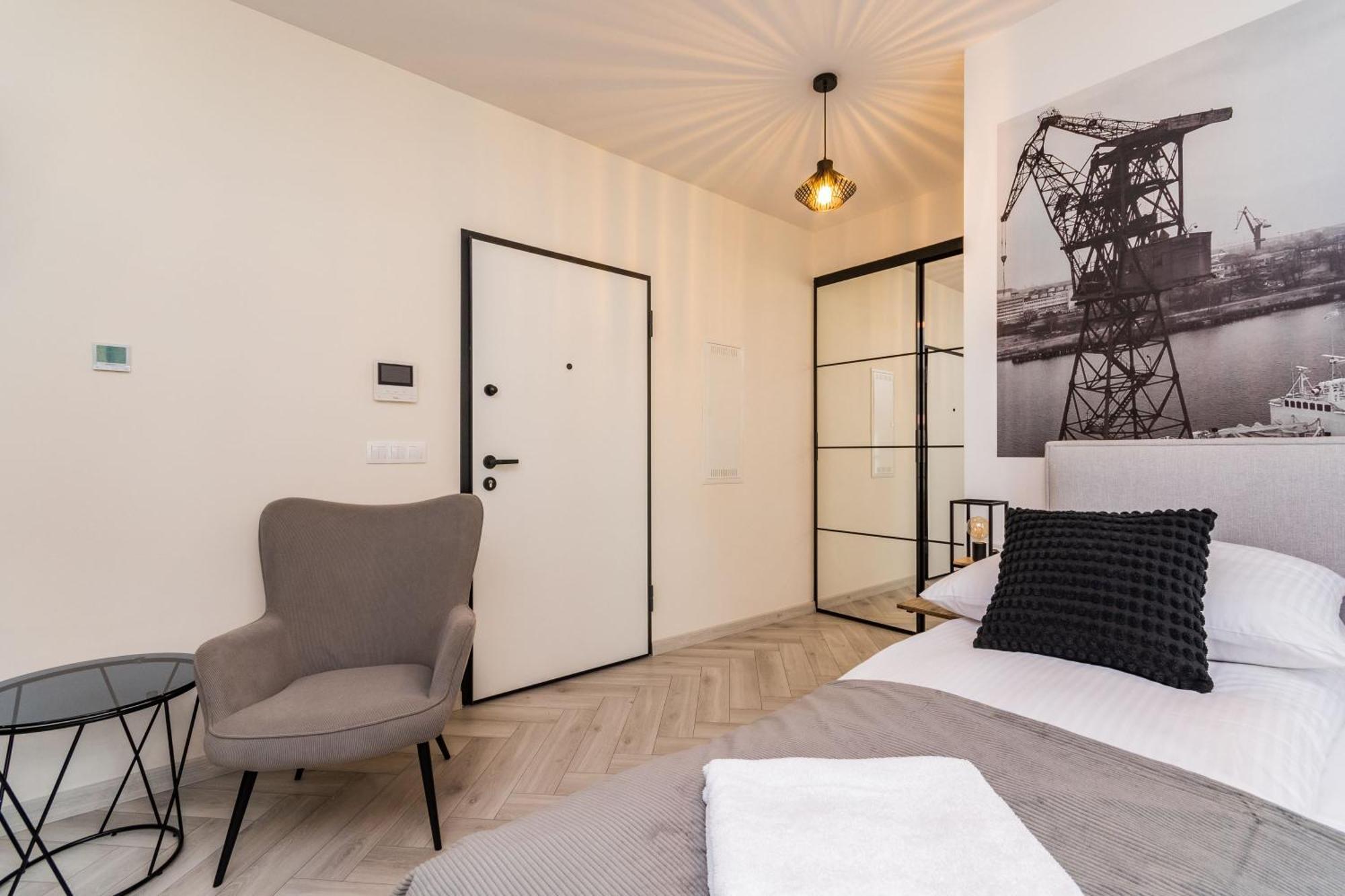 Doki Studio Stocznia By Grand Apartments Gdańsk Extérieur photo